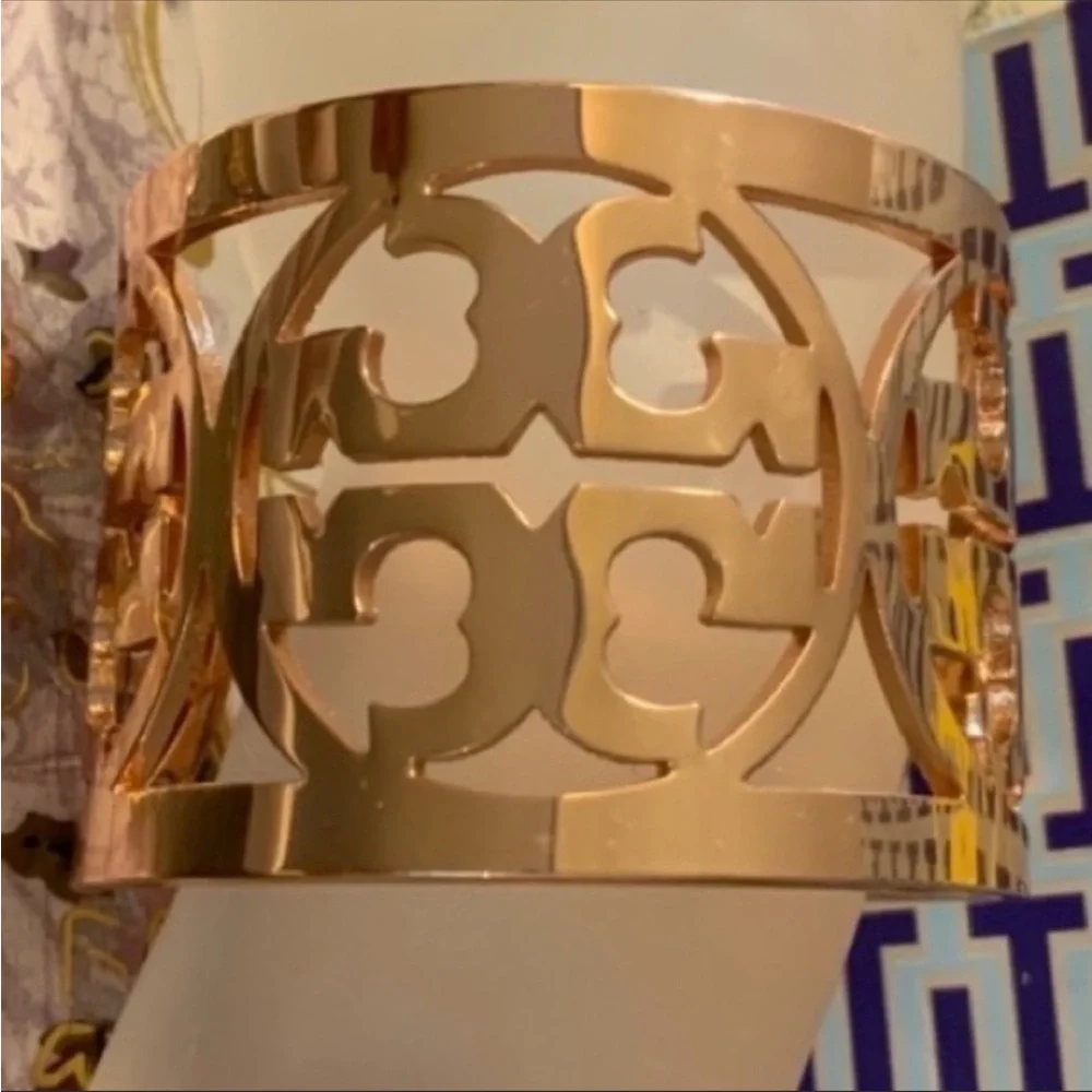 Tory Burch sale Rose gold Double T logo wide cuff bracelet - Picture 1 of 4